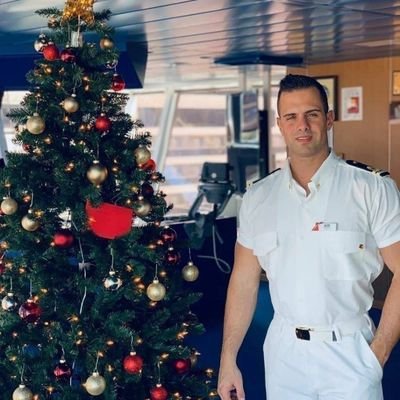 Carnival ship navigator officer ⛴😎
Home photo 📷 📷😊
Travelling 🇨🇰🇱🇷🇬🇷 🚢
  Fitness 💪🏋️‍♂️