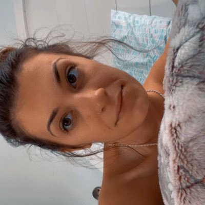 daniigreen's profile picture. live your best life; who cares what people think✨🫶