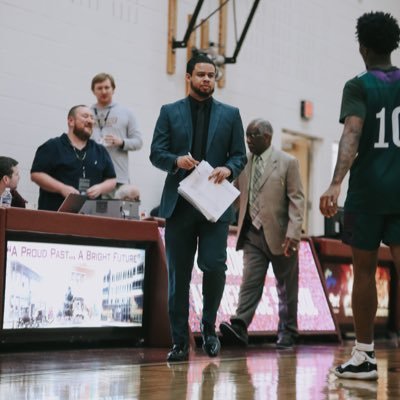 Assistant MBB Coach for Virginia Peninsula CC @vpccbasketball 🏀🐊 // 1911 ♦️ // NSU Alum🔰// Engineer