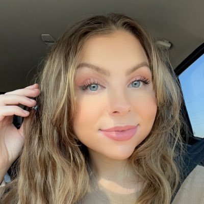 connieballardx's profile picture. ⭒ be kind ⭒