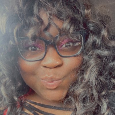 Songstress_Shay's profile picture. Sometimes you got a punch a bitch in her nose for her to understand...🤷🏽‍♀️