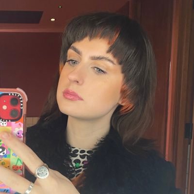 c0medownmachine's profile picture. piggy wiggy 4 ever 🫶