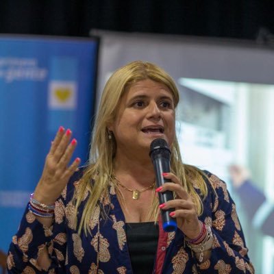 Máster en Aeropuertos y Navegación Aérea. Abogada. Controladora de Tránsito Aéreo. Docente. 🛫🙌🏽