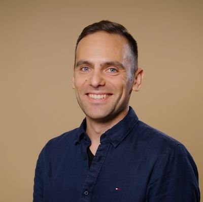 slava_evee's profile picture. Loving dad of two. Founder of @eveecars. Vegan.