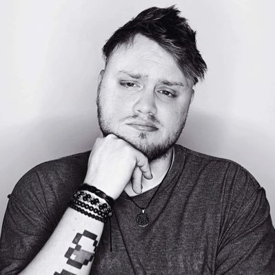 🎧Voice Actor🎤Musician🎸Audio Engineer🎚Producer🎬Writer📝Owner of @immersedprod 🌑💯percent attitude, not from concentrate Rep: Shirley Hamilton Talent