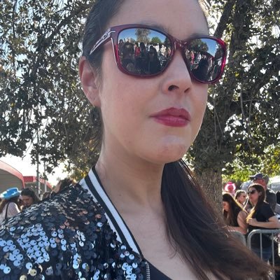 cathrynvega's profile picture. 