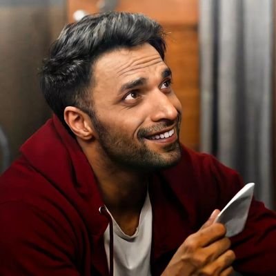 rii_shandom's profile picture. moran tujhme rabb dikhta hai yaara me kya karu