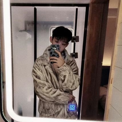 UGE9VjCNozJSFcP's profile picture. 爱我中华