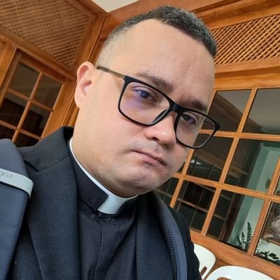 Pbro. de la Iglesia Católica
Intagram: eduardgcarp