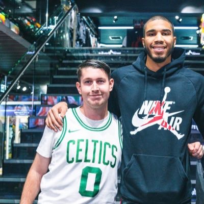 mitch_jones1609's profile picture. 