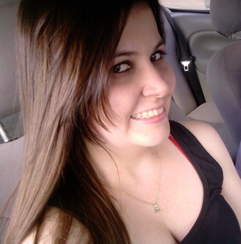 A vida, mesmo que as vezes sofrida, é tão curta e tão bonita pra não ser vivida..♫