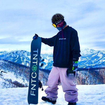 中国地方 スノーボードと酒好き🏂🍻 _______________マイペースのんびりソロボーダー🏂 ________________ノーリー出来ない万年初心者🏂 🔰 ________________