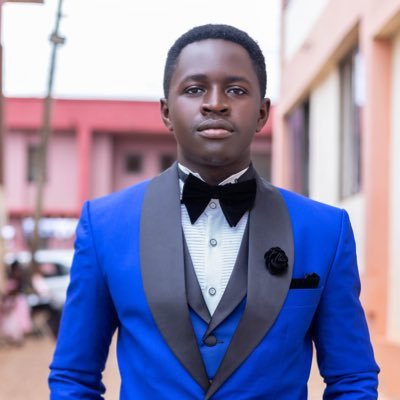 yawhyde_vault's profile picture. Premium & Authentic Apple Devices | iPhones, MacBooks, iPads | Fast Delivery | DM to Order – YawHyde Vault.  ☎️0546413577