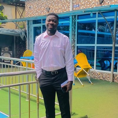 EMMANUE70541811's profile picture. A team player