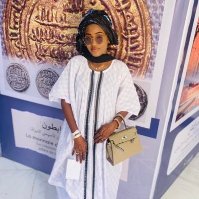 HouleyeDiack's profile picture. Madame Thielo 💍😍 Comptable 📚 Cristiano Ronaldo ⚽️ Juventus ⚪️⚫️