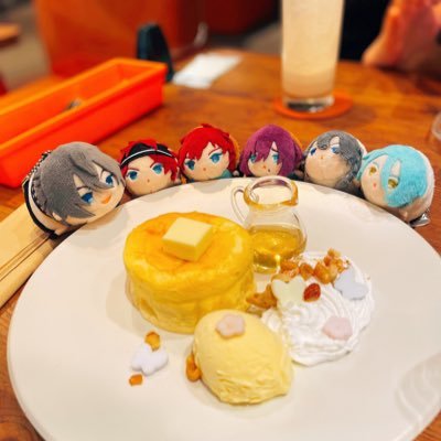 cmk_ir25's profile picture. 20↑ あんスタ/ツイステが好きです。あんスタ→燐音 一彩 零 ツイステ→リドル シルバー エース デュース 仲良くして下さる方がいたらぜひよろしくお願いします🙇‍♀️ 好きなことを話せたら嬉しいです🍀 取引関係ツイートします。友人分→HiMERU ニキ こはく マヨイ Knights箱 身内分→Valkyrie箱