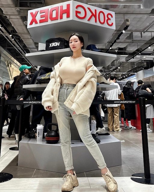 xrhmo94347731's profile picture. セレブママさん紹介してます🌸毎日ママ活男子が誕生してます🌸地域に縛りはありません🌸本業以上に稼いでる方も沢山います🌸フォローしてくれた方にママさん紹介🌸