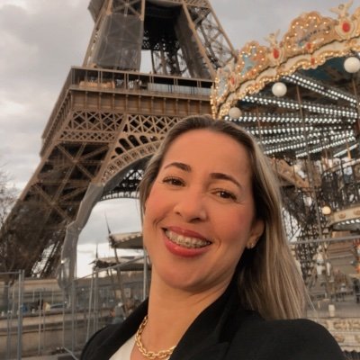 jmsilva12_'s profile picture. 👩🏼‍🎓Graduada em Finanças / Pós em Comex 💒 Cristã 📍Made in - Jaboatão/PE “In your arms i'm safe God”.