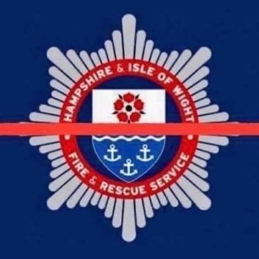 The official Twitter feed from Andover Fire Station. Reporting on incidents, events and life on the fire station. Wholetime 24/7 + Oncall firefighters.