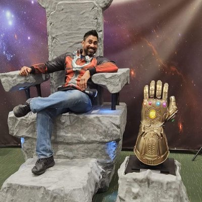 Gaz_ComicCave's profile picture. Dad, Guinness World Record Holder (Largest Collection of Deadpool Memorabilia) and #ComicGuru