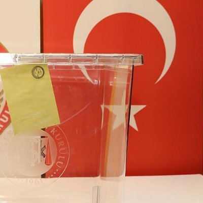 Burada Türkiye Cumhuriyeti'nin yüzüncü yılında gerçekleşecek olan Milletvekilliği ve Cumhurbaşkanlığı Seçimlerine yönelik haberler ve duyurular paylaşılacaktır.