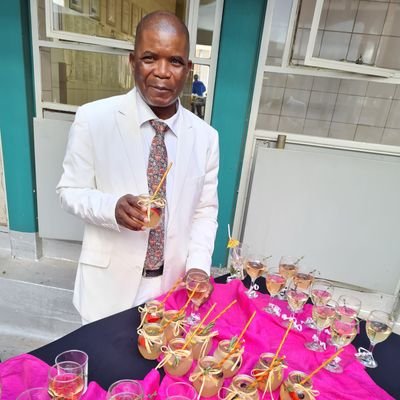 JoeltemaChauke2's profile picture. Work is work and fun is fun