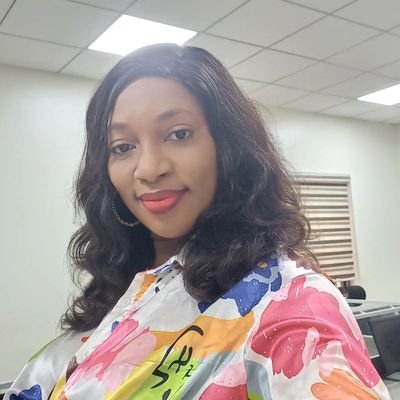 Vivacious and Bubbly stylish lady with a good heart and a capacity for Adventure. OBIDIENTLY YUSFUL Nigerian with passion for Good Governance.