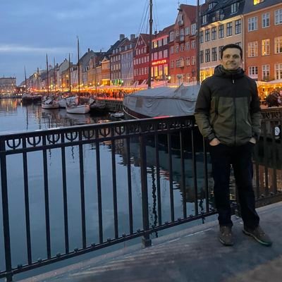Dr. Öğr. Üyesi, Trabzon Üniversitesi, Anayasa Hukuku ABD. Academia: https://t.co/a73ywneHpU