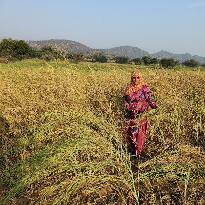 सब इंसान बराबर हैं, चाहे वो किसी धर्म या जाति के हों। हमें ऐसा भारत बनाना है जहाँ सभी धर्म और जाति के लोगों में भाईचारा और मोहब्बत हो, न कि नफ़रत और बैर हो।