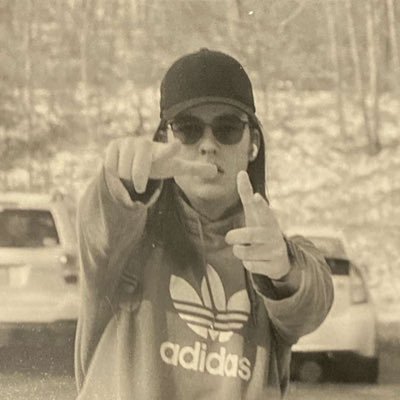 evsully24's profile picture. 