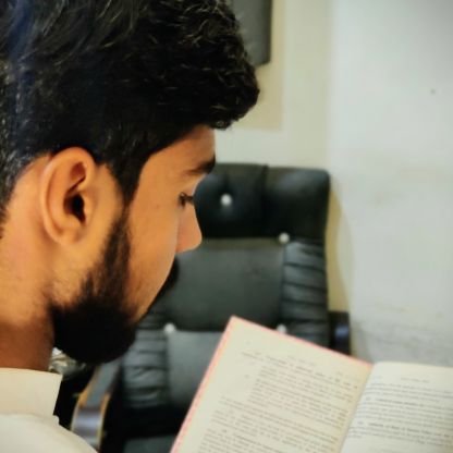 AliB0004's profile picture. 