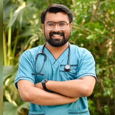 Usmanism1028's profile picture. MBBS 💊
SIMS 22'