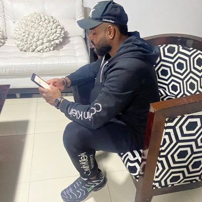 ErickValenzue19's profile picture. 