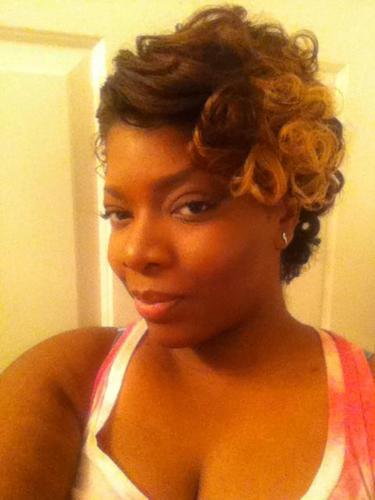 MadameDonnaLuxe's profile picture. Time is money.