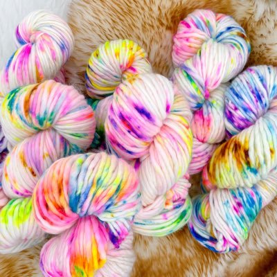 yarn dyer + knitter