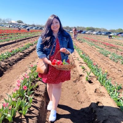 ElenaLarin's profile picture. 