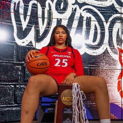 ⛹🏽‍♀️6’4 Post⛹🏽‍♀️ 🐻⬇️ @arizonawbb 🐻⬇️.                  3X Gold Medalist 🏅