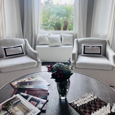 HomesByElsa1's profile picture. 