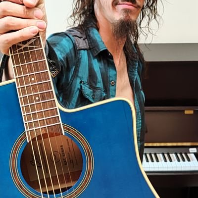 Gaturrimusic's profile picture. 🎶 Clases de Música 🎶
🎸 Teoría, Armonía, improvisación
📍 Clases presenciales y online Stgo Oriente
🎧 Grabaciones, pre mezcla
💬 Consultas y agenda al DM