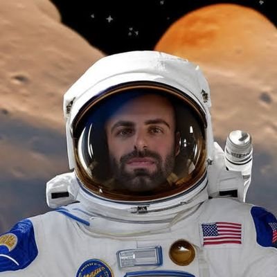 Guy_T_Sky's profile picture. Confounder & CTO of @TheRealDAGsHub. 
Can cast level 7 mass analysis paralysis, twice per day.