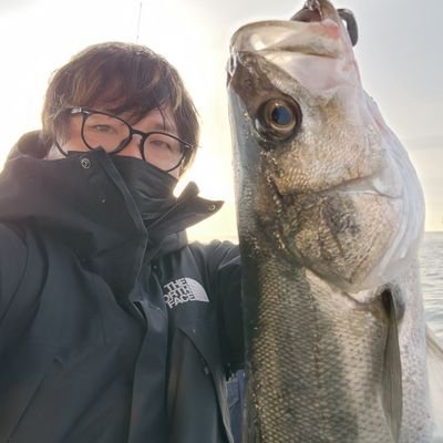 釣りガイドしてます🐟️プライベート含め釣行数は年間360日🎣
東京湾ガイド船「プレイフル フィッシング」代表。
初心者～上級者まで安心してご乗船頂けます！
世界各地でもガイド経験有り☺️

東京湾シーバス大会記録保持
詳しくはホームページをご覧下さい🐟 📞07015203483