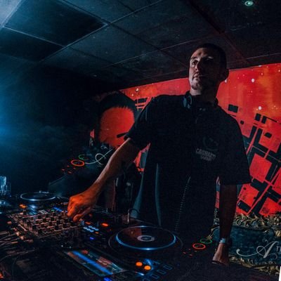 JHowells95's profile picture. @CardiffCityFC STH. @mojosnewport Resident DJ🎧

@topbridgedarts Captain