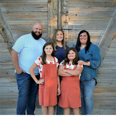 jenalaceblack's profile picture. 