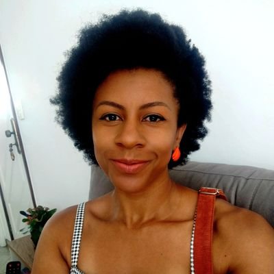 thiaracruz_'s profile picture. 