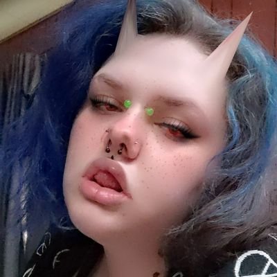 She/They
Illinois
Fat big tiddy Goth Girl
I listen to punk rock metal dark wave etc.
marvel movies
Horror/gore lover
Pothead