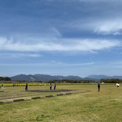 こころにいつも「夏の大三角形はアレガ・デネブ・アルタイル・ベガ」 ※個人的に「いいね」は「しおり」的な機能の変わりとしても利用しており、必ずしも対象ツイートへの「賛同」ではございま(ry