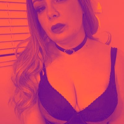🇨🇦 Fetish Model • Adult Entertainer • age verified on OF and FF. MDNI • email for collabs and bookings coralkitty8@gmail.com
