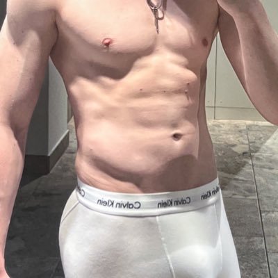 Cum play with me🔥 Amateur content creator |XL Vers Top | Bringing 8inch (20cm) to the playground▶️DM for collabs