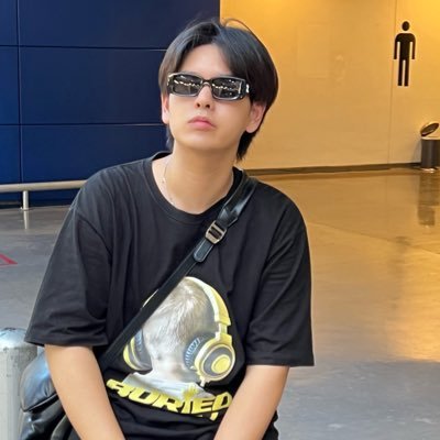 Assistant Director  & Actor    Instagram : ryuxiii