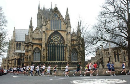 Lincoln10K's profile picture. The best historic 10K road race in the country! Pass the impressive Gothic cathedral and cross the finish line in Lincoln Castle. Sunday 6th April 2014.